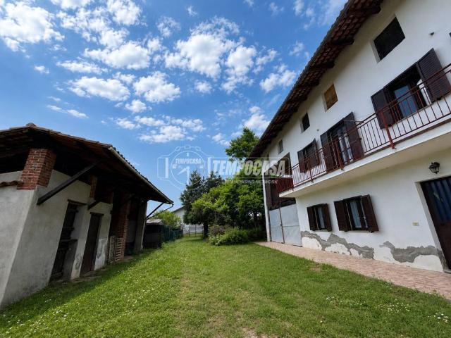 Casa indipendente in vendita a Cerrione BI