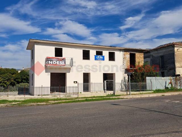Casa indipendente in vendita a Cervaro