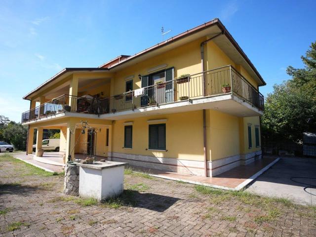 Casa indipendente in vendita a Cervaro