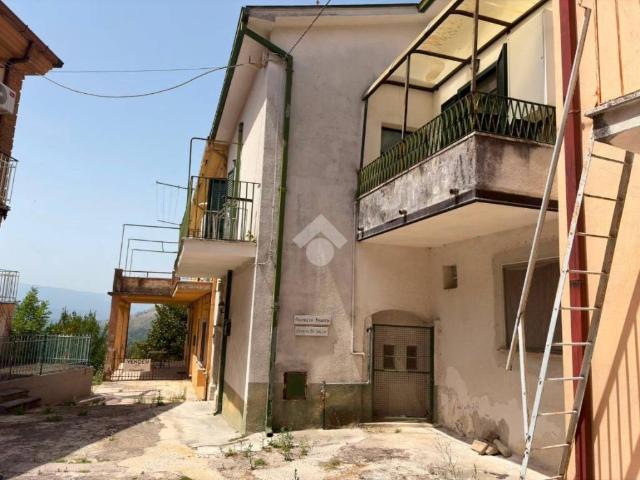 Casa indipendente in vendita a Cervaro FR