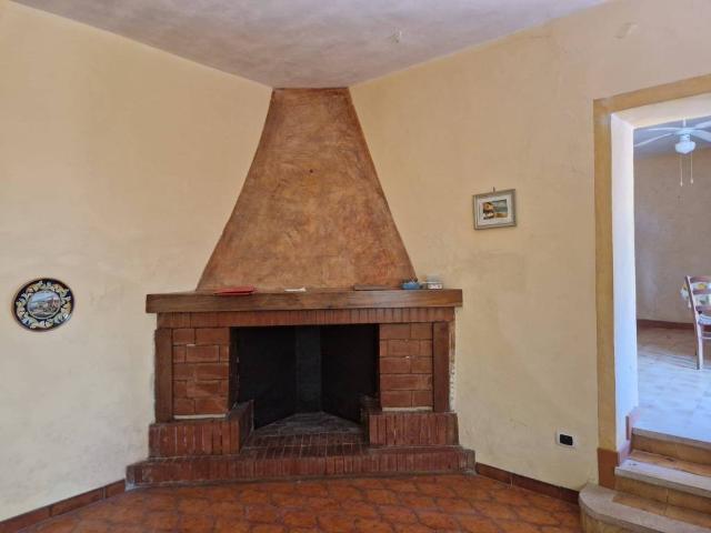 Casa indipendente in vendita a Cervaro FR