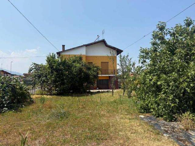 Casa indipendente in vendita a Cervasca CN