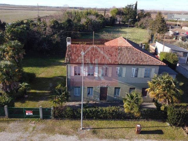 Casa indipendente in vendita a Cervignano del Friuli UD