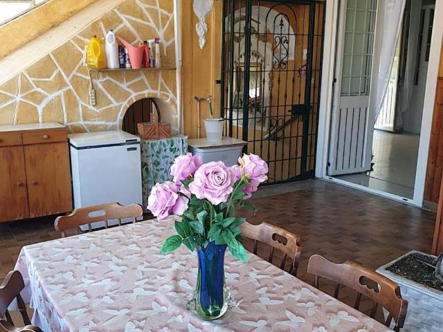 Casa indipendente in vendita a Cesa CE