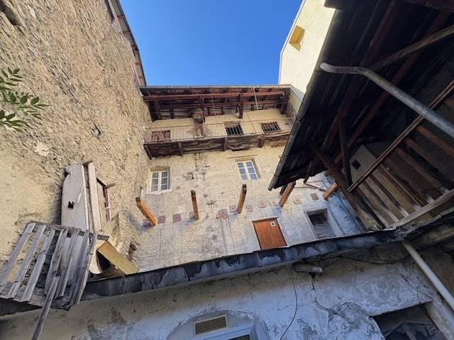 Casa indipendente in vendita a Cesana Torinese TO