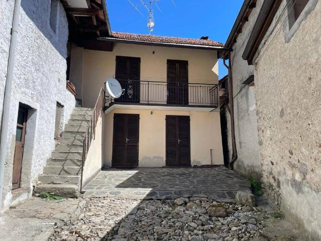 Casa indipendente in vendita a Cesara VB