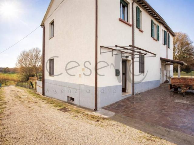 Casa indipendente in vendita a Cesena FC