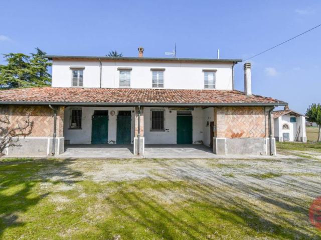 Casa indipendente in vendita a Cesena FC