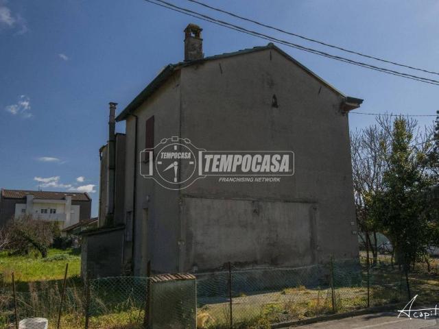 Casa indipendente in vendita a Cesena FC