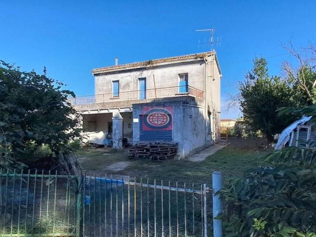 Casa indipendente in vendita a Cesena FC