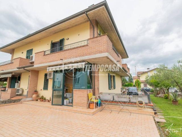 Casa indipendente in vendita a Cesena FC