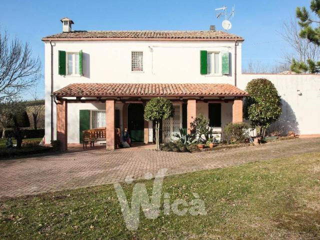 Casa indipendente in vendita a Cesena