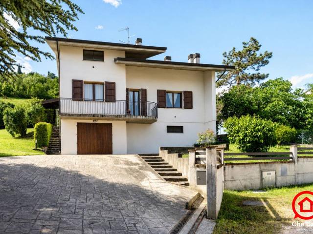 Casa indipendente in vendita a Cesena