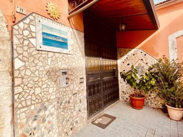 Casa indipendente in vendita a Cesinali AV