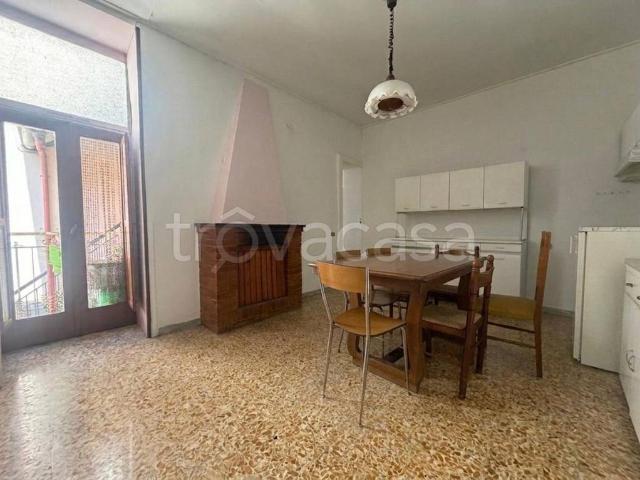 Casa indipendente in vendita a Cesinali via Roma