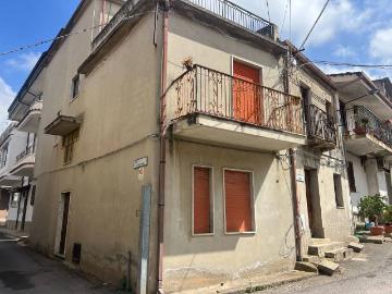 Casa indipendente in vendita a Cessaniti VV