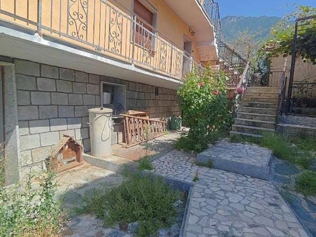 Casa indipendente in vendita a Challand Saint Victor AO