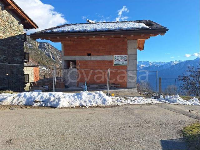 Casa indipendente in vendita a Emarèse