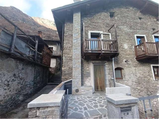 Casa indipendente in vendita a Chatillon AO