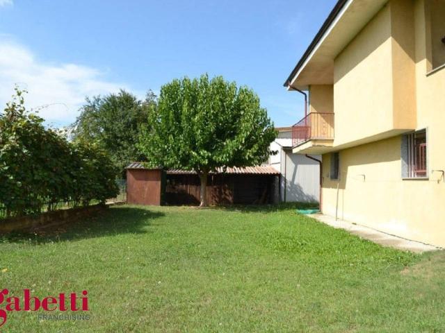 Casa indipendente in vendita a Cherasco