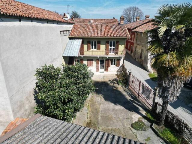 Villa in vendita a Cherasco CN
