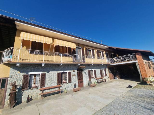 Villa in vendita a Cherasco CN