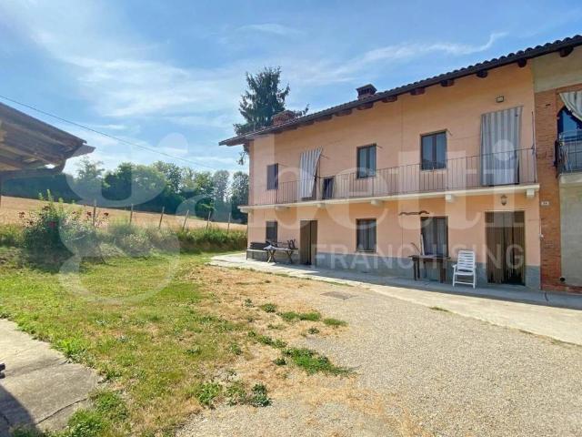Casa indipendente in vendita a Cherasco CN