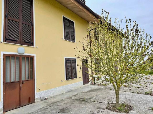 Casa indipendente in vendita a Cherasco CN