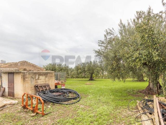 Casa indipendente in vendita a Chiaramonte Gulfi RG