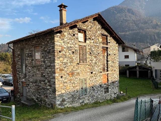 Casa indipendente in vendita a Chiavenna SO