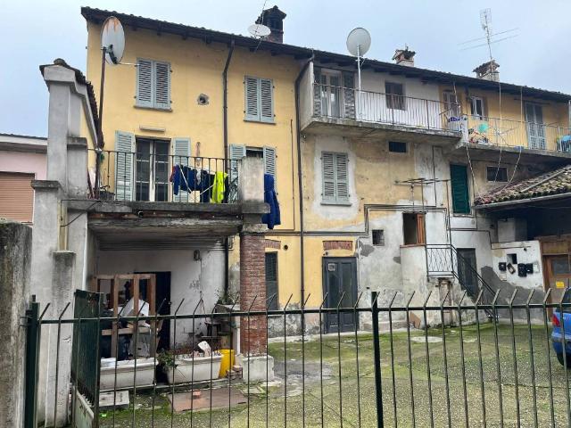 Casa indipendente in vendita a Chignolo Po PV