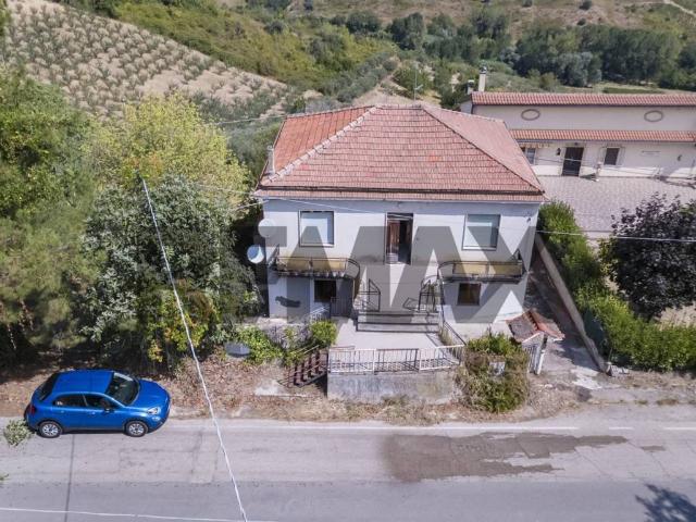 Casa indipendente in vendita a Chieti CH