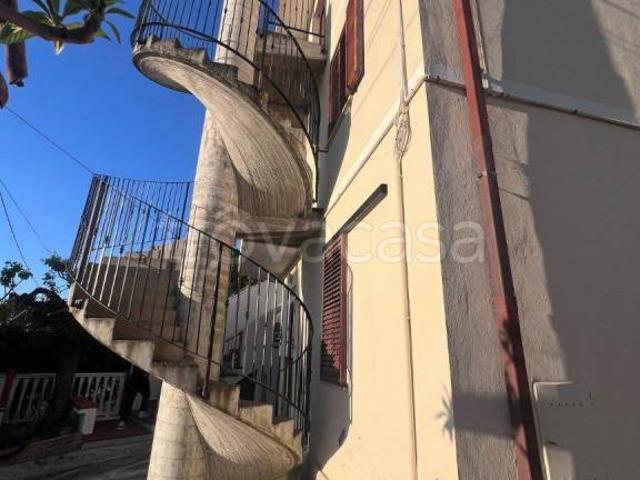 Casa indipendente in vendita a Chieti via Colle dell'Ara, 101, Chieti Scalo