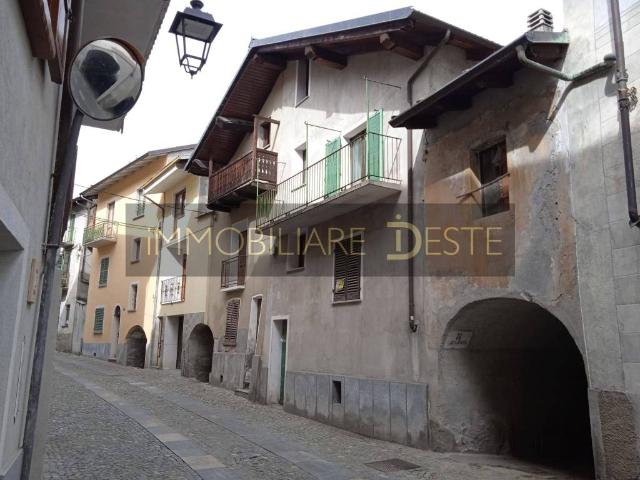 Casa indipendente in vendita a Chiomonte TO
