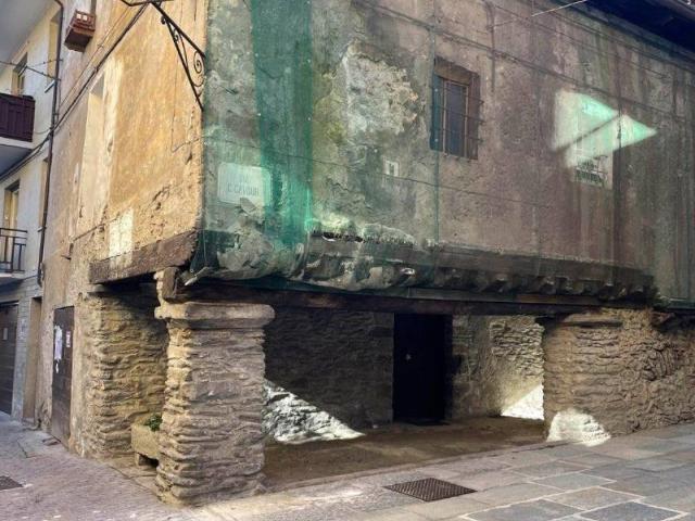 Casa indipendente in vendita a Chiomonte TO