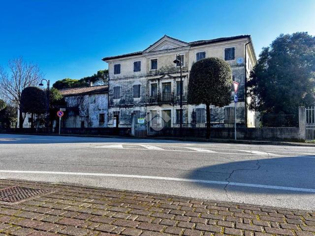 Casa indipendente in vendita a Chions PN