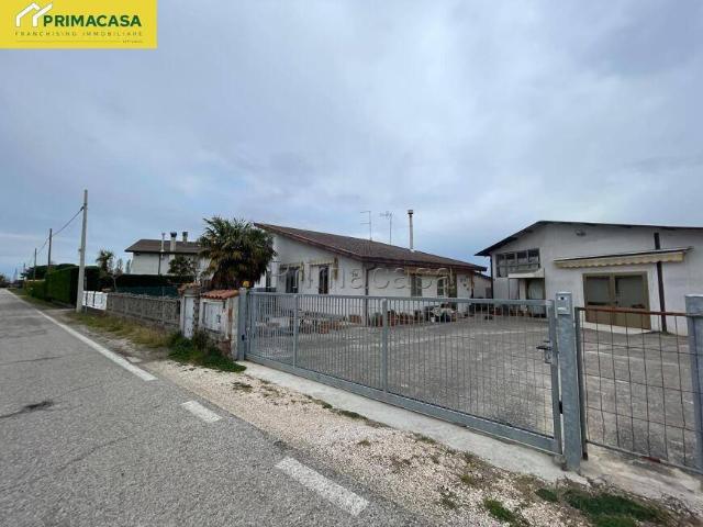 Casa indipendente in vendita a Chioggia VE