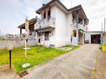 Villa Indipendente in vendita a Rosolina