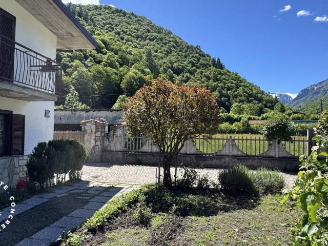 Casa indipendente in vendita a Chiusa di Pesio CN