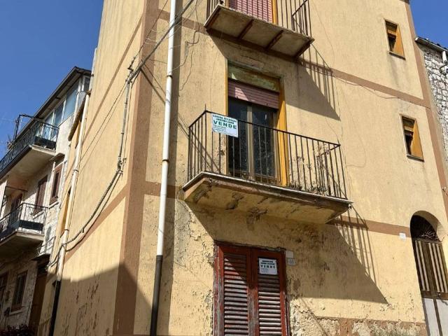 Casa indipendente in vendita a Chiusa Sclafani PA