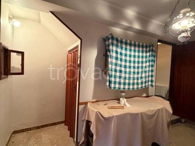 Casa indipendente in vendita a Chiusa Sclafani via Lo Monaco, 57