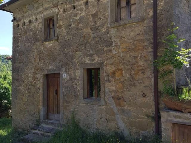 Casa indipendente in vendita a Chiusi della Verna AR