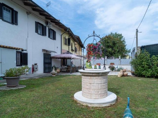 Casa indipendente in vendita a Chivasso TO