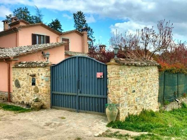 Casa indipendente in vendita a Città della Pieve PG