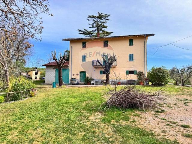 Casa indipendente in vendita a Città di Castello PG