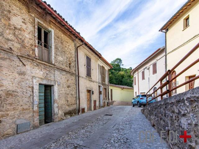 Casa indipendente in vendita a Cittaducale RI
