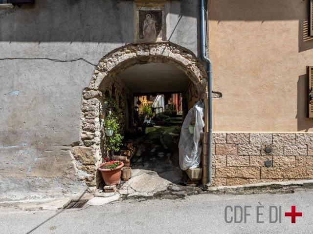 Casa indipendente in vendita a Cittaducale RI