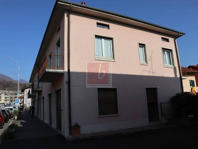 Casa indipendente in vendita a Cittiglio VA