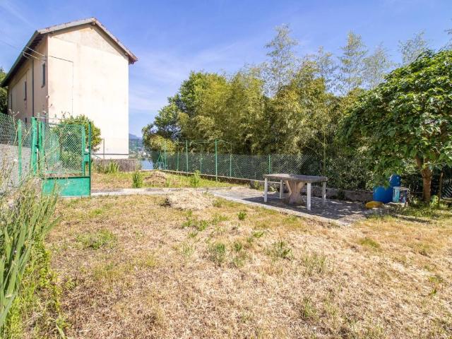 Casa indipendente in vendita a Civate LC