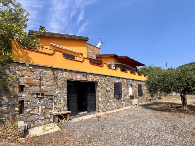 Casa indipendente in vendita a Civezza IM
